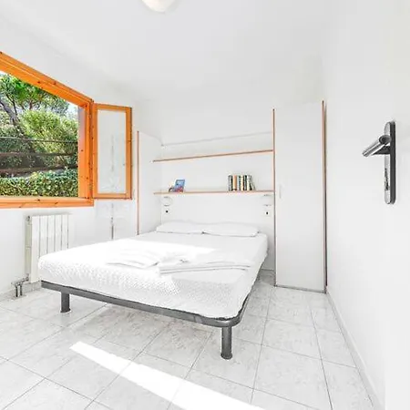 Holiday home Tourist Villaggio Colombo, Andora